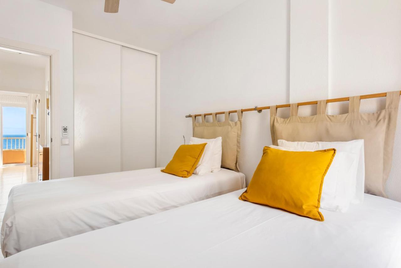 Beachfront Triplex With Swimming Pool & Parking Radazul Екстериор снимка