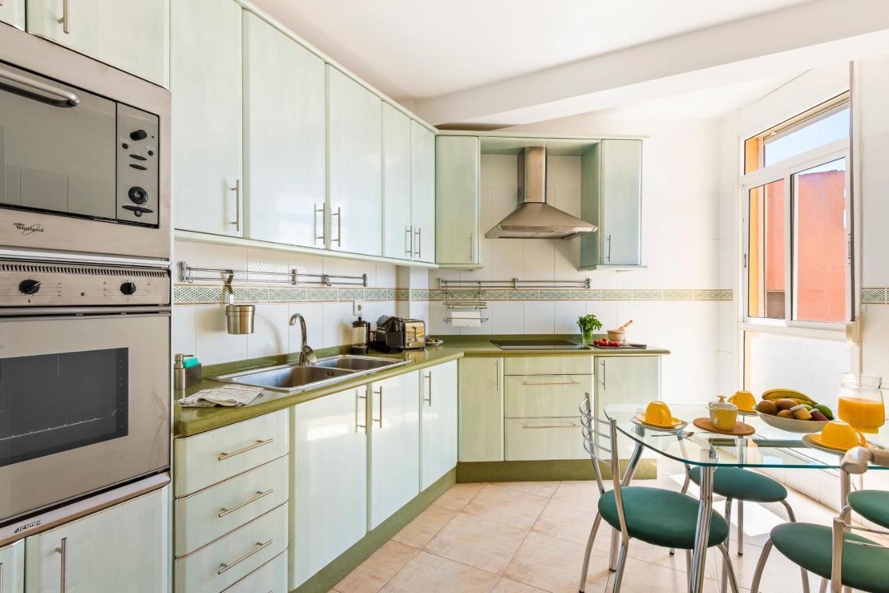 Beachfront Triplex With Swimming Pool & Parking Radazul Екстериор снимка