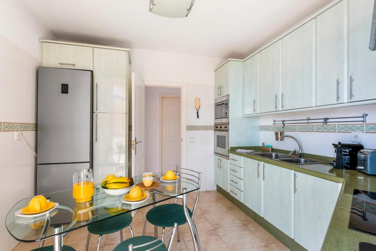 Beachfront Triplex With Swimming Pool & Parking Radazul Екстериор снимка
